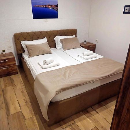 Apartments Ela Піран Екстер'єр фото